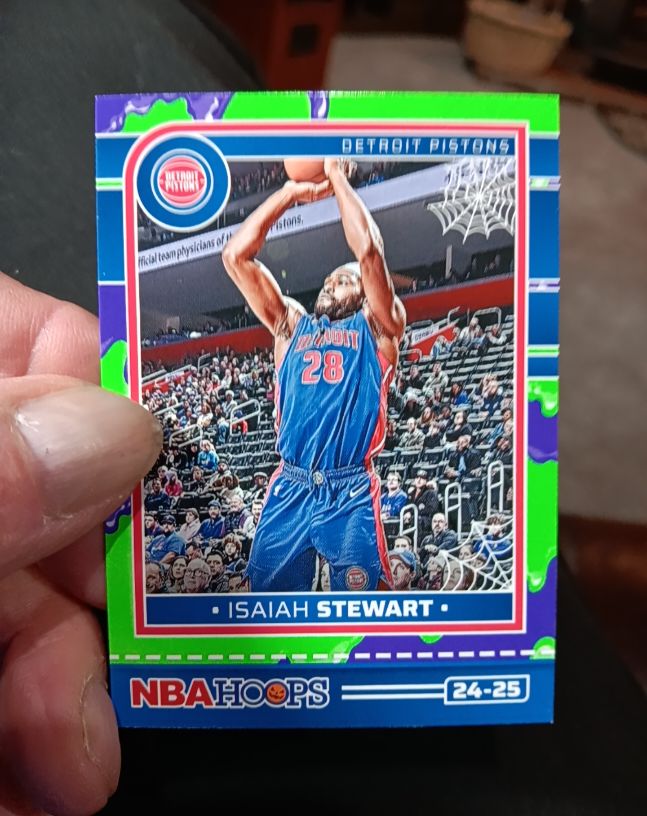 2024-25 Panini Haunted Hoops #24-25 Isaiah Stewart — front