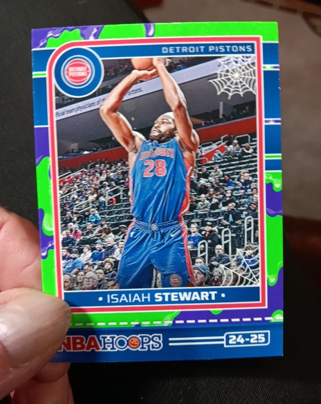 2024-25 Panini Haunted Hoops Slime #24-25 Isaiah Stewart — front