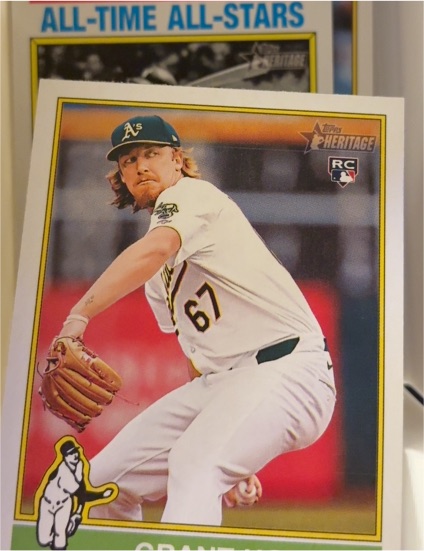 2025 Topps Heritage #40 Grant Holman — front