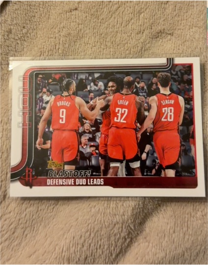 2025-26 Topps Basketball #297 Houston Rockets Blastoff! Defensive Duo Leads — front