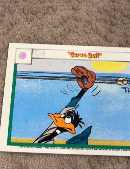 1990 Upper Deck Looney Tunes Comic Ball #574 Daffy Duck Curve Ball — front