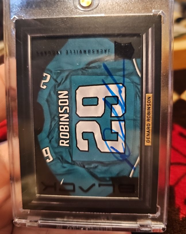 2013 Panini Black #29 Denard Robinson — front