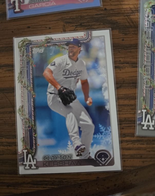 2025 Topps Holiday #H126 Clayton Kershaw — front