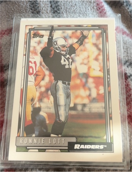 1992 Topps #185 Ronnie Lott — front