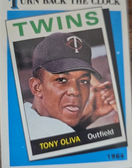 1989 Topps #665 Tony Oliva — front