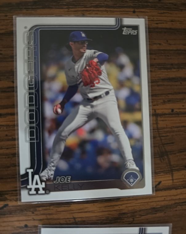 2025 Topps Series 2 #575 Joe Kelly — front