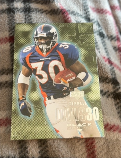 2000 Upper Deck Black Diamond #34 Terrell Davis — front