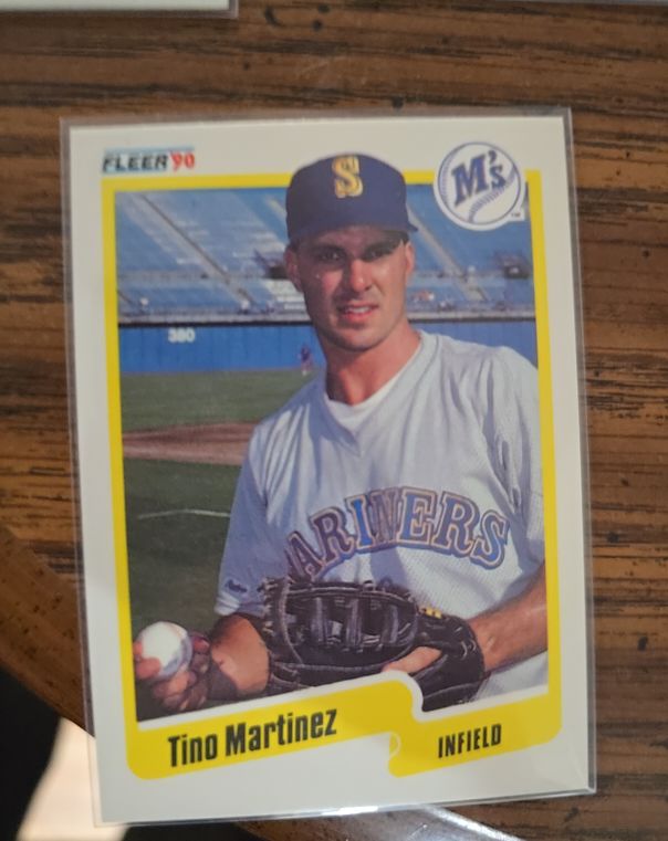 1990 Fleer Update #U-119 Tino Martinez — front