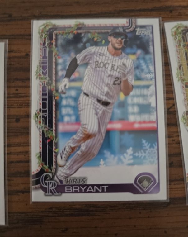 2025 Topps Holiday #H81 Kris Bryant — front