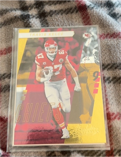 2017 Panini Absolute #24 Travis Kelce — front
