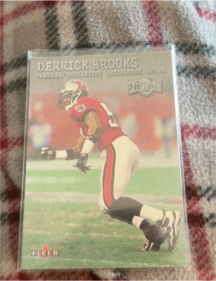2000 Fleer Metal #160 Derrick Brooks — front