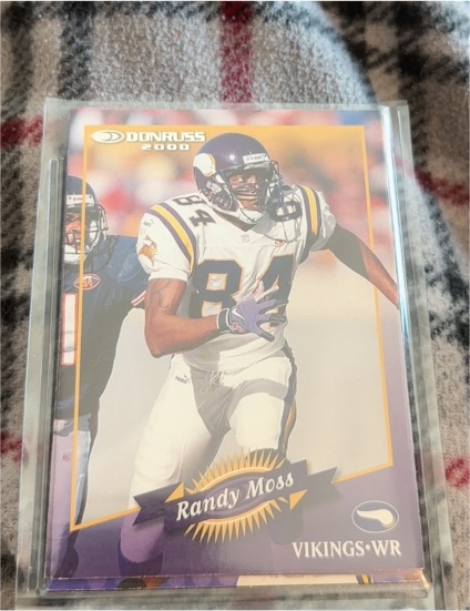2000 Donruss #82 Randy Moss — front