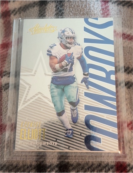 2018 Panini Absolute Football #27 Ezekiel Elliott — front