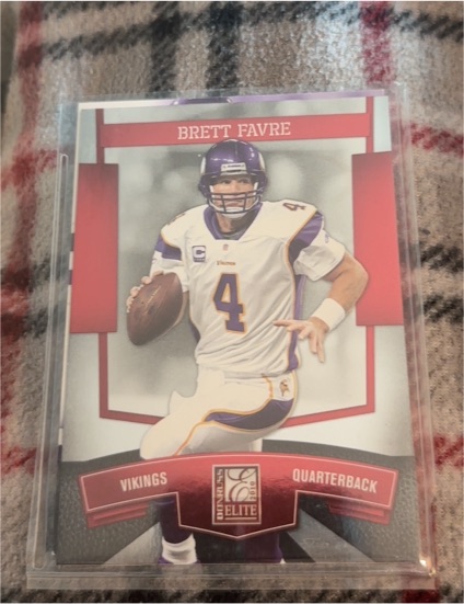 2010 Donruss Elite #55 Brett Favre — front