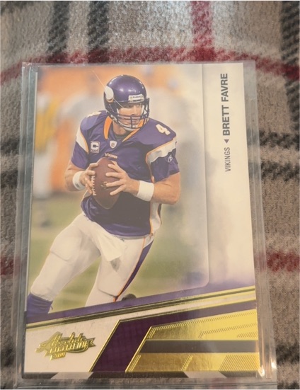2010 Panini Absolute Memorabilia #55 Brett Favre — front