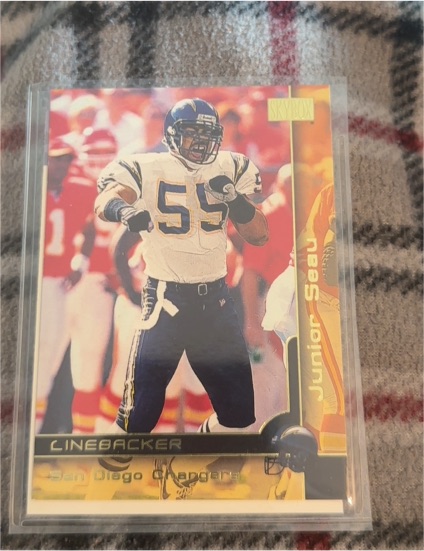 2000 Skybox #120 Junior Seau — front