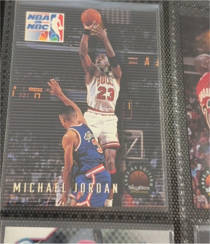 1993-94 SkyBox Premium #14 Michael Jordan — front