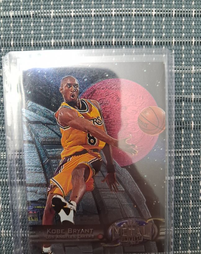 1997-98 Skybox Metal Universe #81 Kobe Bryant — front