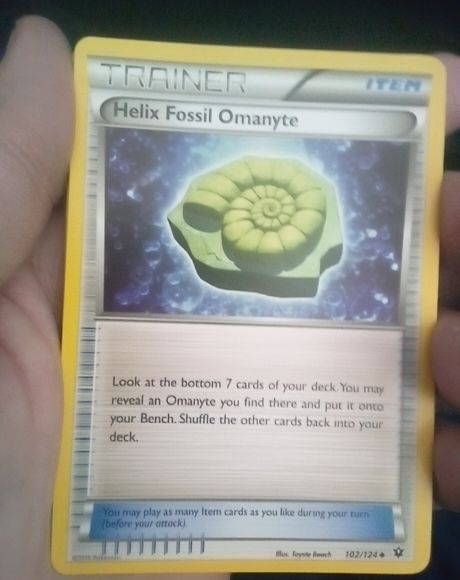 2016 Pokemon TCG XY Fates Collide #102 Helix Fossil Omanyte — front