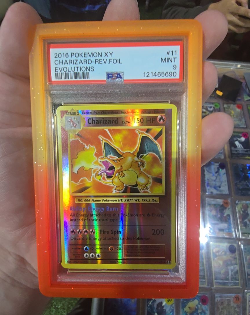 2016 Pokémon XY Evolutions #11 Charizard Reverse Foil — front