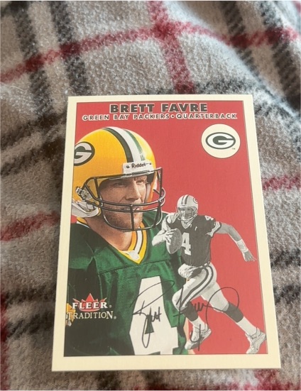 2000 Fleer Tradition #158 Brett Favre — front