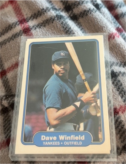 1982 Fleer #56 Dave Winfield — front