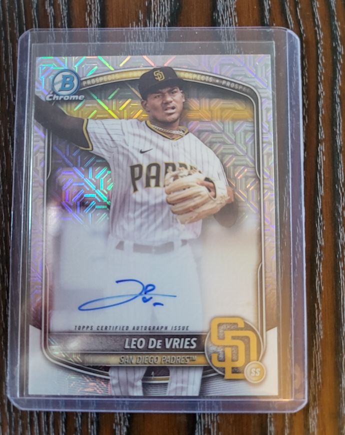 2025 Bowman Chrome #BMA-LD Leo De Vries — front