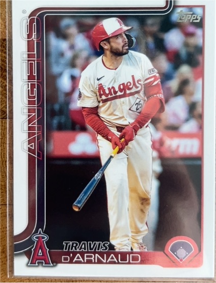 2025 Topps Update #US33 Travis d'Arnaud — front