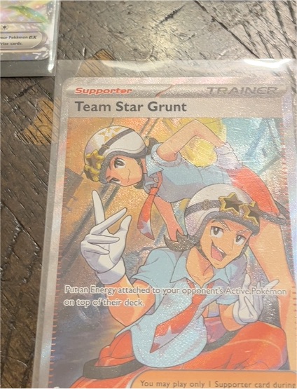2023 Pokemon Scarlet & Violet Base Set #242 Team Star Grunt — front
