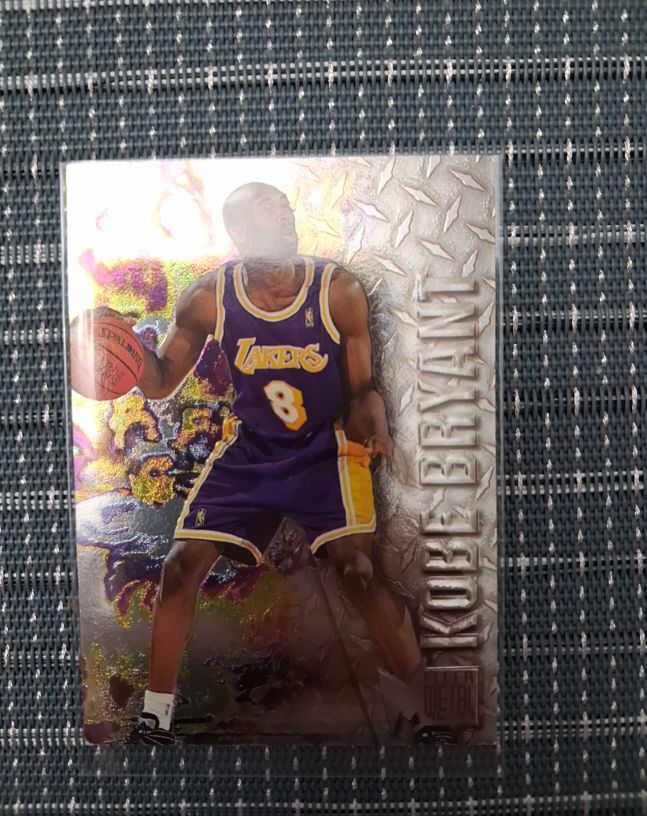 1996-97 Fleer Metal #181 Kobe Bryant Rookie Card — front
