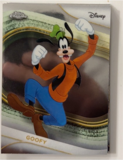 2025 Topps Chrome Disney #32 Goofy — front