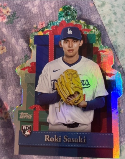 2025 Topps Holiday Present Die Cut Ornament #PO-1 Roki Sasaki — front