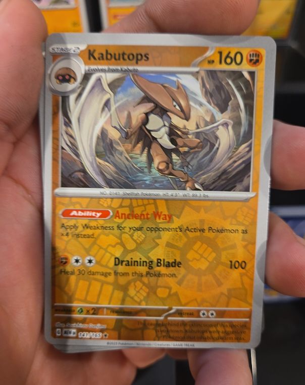 2023 Pokémon Scarlet & Violet 151 #141 Kabutops — front