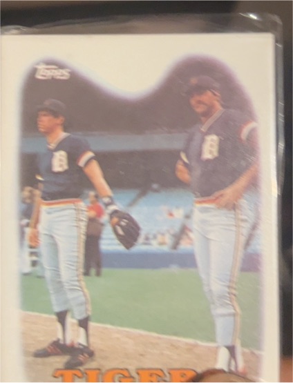 1988 Topps #429 Detroit Tigers Team Leaders Alan Trammell/Kirk Gibson — front