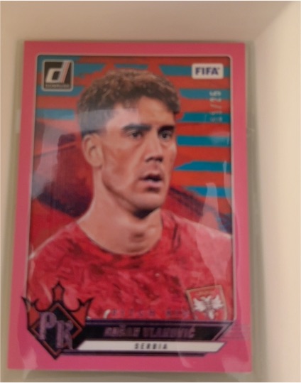 2024-25 Panini Donruss #14 Dusan Vlahovic Pitch Kings Red Parallel — front