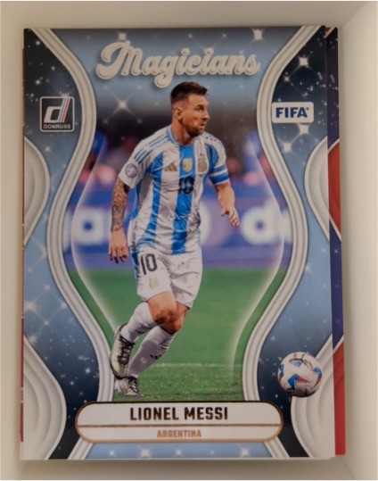 2024-25 Donruss Magicians #10 Lionel Messi — front