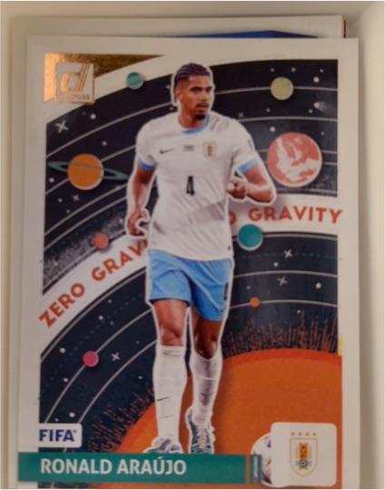 2024-25 Panini Donruss #14 Ronald Araujo Zero Gravity — front