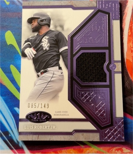 2024 Topps Tier One #T1R-LR Luis Robert Jr. — front