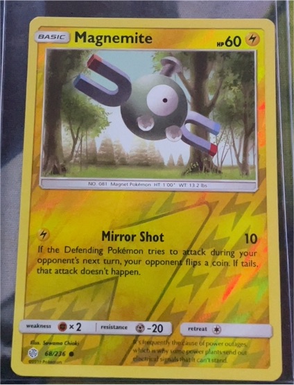 2019 Pokémon Cosmic Eclipse #68 Magnemite — front
