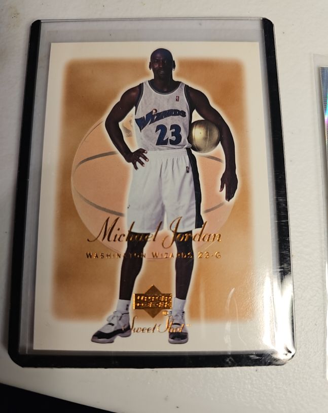 2001 Upper Deck Sweet Shot #90 Michael Jordan — front