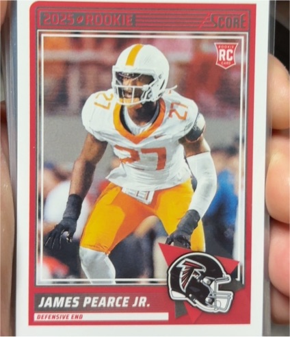 2025 Panini Score #26 James Pearce Jr. — front