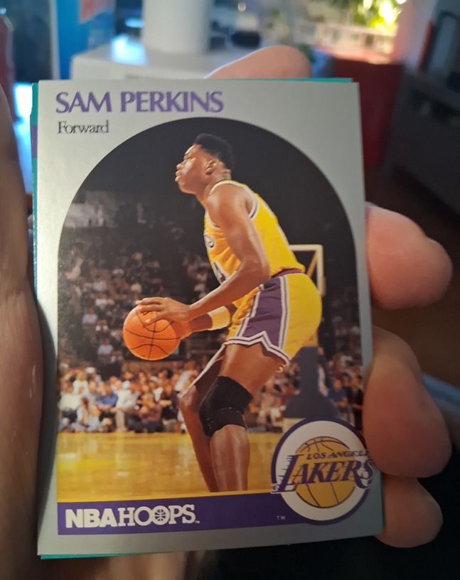 1990 NBA Hoops #415 Sam Perkins — front