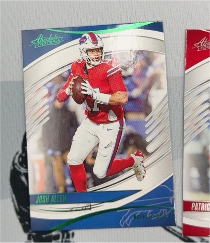 2025 Panini Absolute Football #10 Josh Allen — front