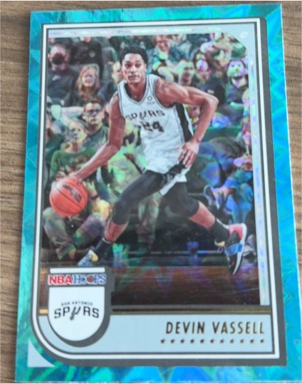 2022-23 Panini NBA Hoops #152 Devin Vassell — front