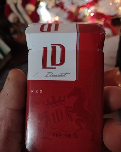 L. Ducat Red Cigarette Pack — front