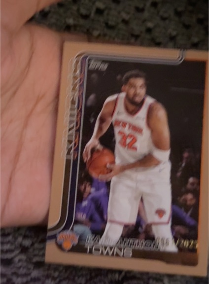 2025 Topps Flagship Basketball #19 Karl-Anthony Towns — front