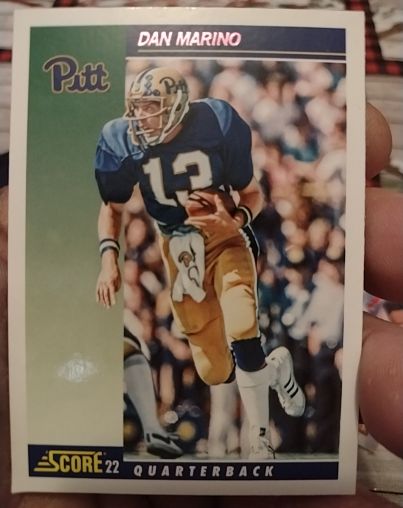 2022 Panini Chronicles Draft Picks Score Retro #5 Dan Marino — front