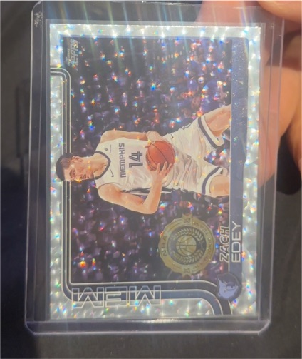 2025-26 Topps #186 Zach Edey — front