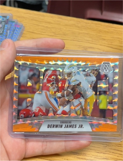 2025 Panini Mosaic Football #4 Derwin James Jr. — front