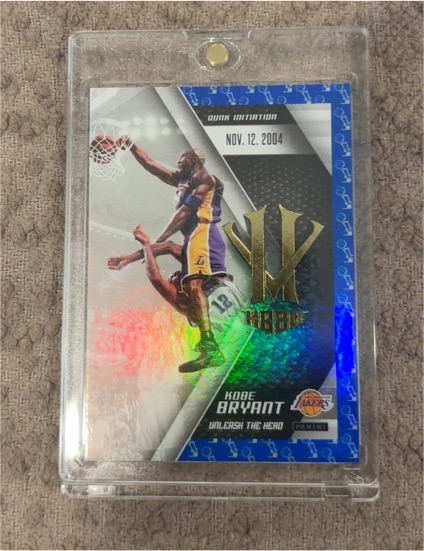 2015-16 Panini HeroVillain #20 Kobe Bryant Unleash the Hero — front